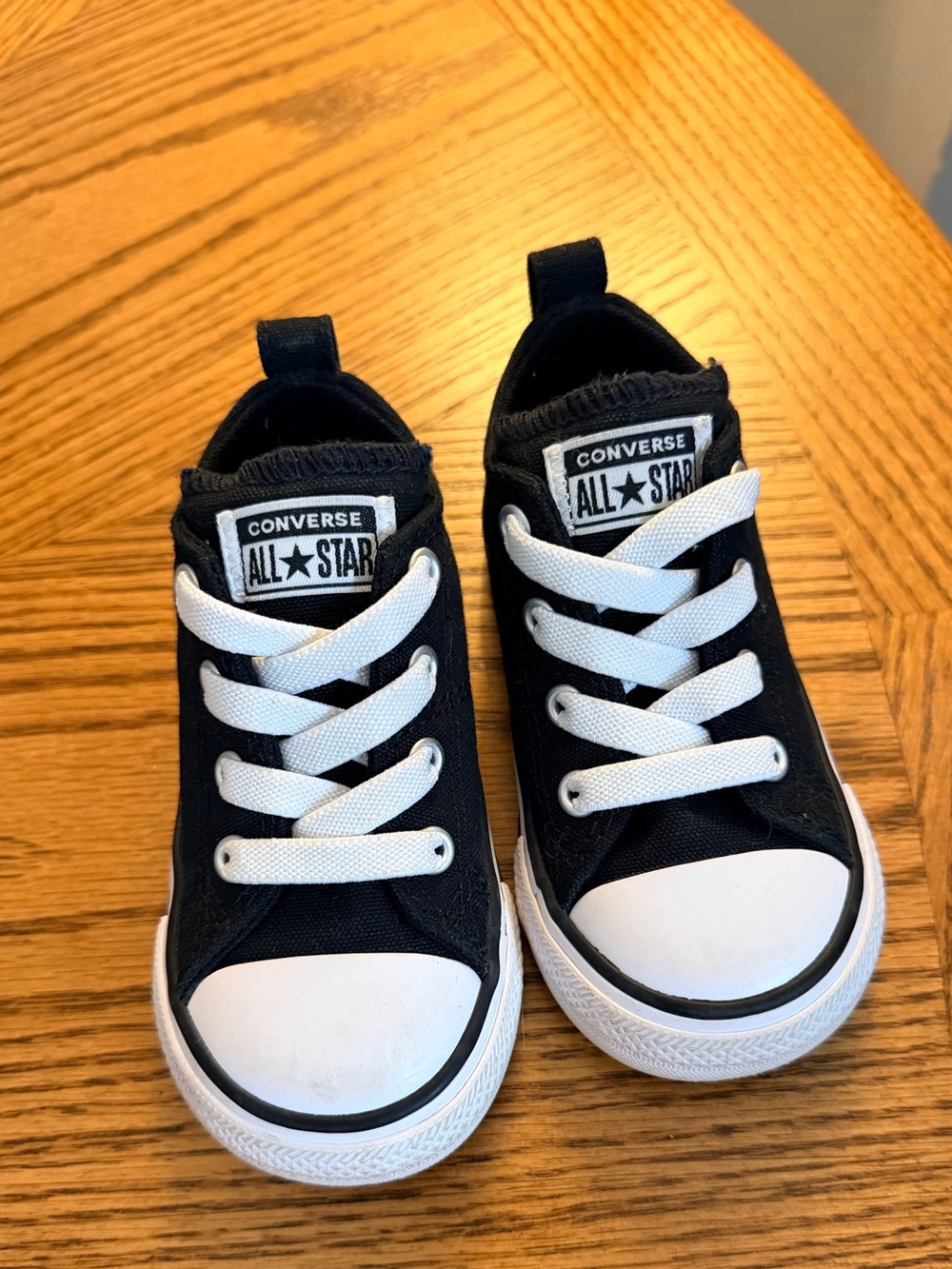 Toddler Converse Chuck Taylor All Star Madison Low Top Sneaker